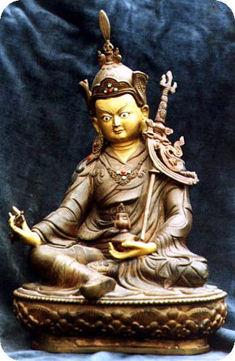 Padmasambhava statue. - Vajra-Guru Padmasambhavas Ausdruck, sein freundlicher und durchdringender Blick - einer großen Inspiration